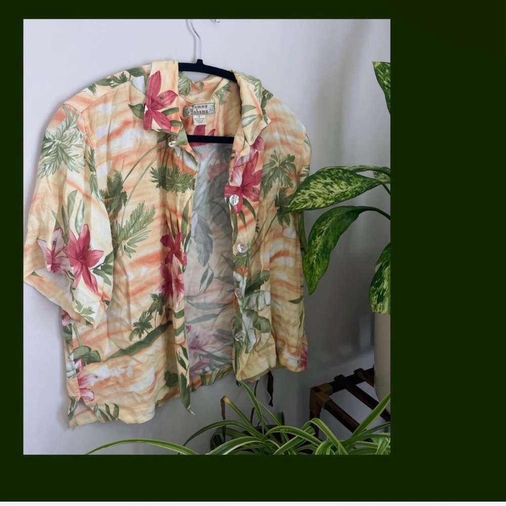 Vintage tommy bahama shirt